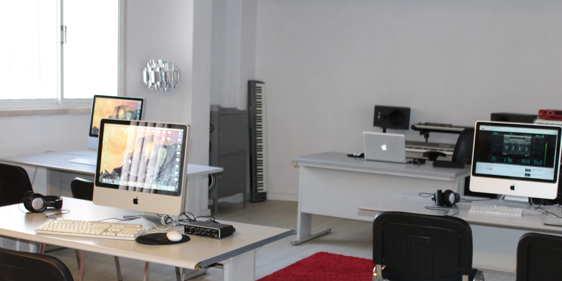 Sala Branca - Estúdio de design e pós-produção de 20m² na LXPRO